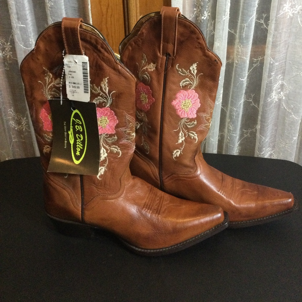 J. B. DILLON WESTERN WOMENS TAN GOAT SKIN EMBROIDERED BOOTS MSRP $349 SIZE 9.5B